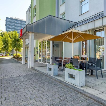 Ibis Hotel Frankfurt Messe West Francfort-sur-le-Main Extérieur photo