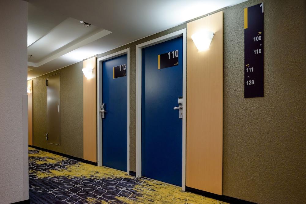 Ibis Hotel Frankfurt Messe West Francfort-sur-le-Main Extérieur photo