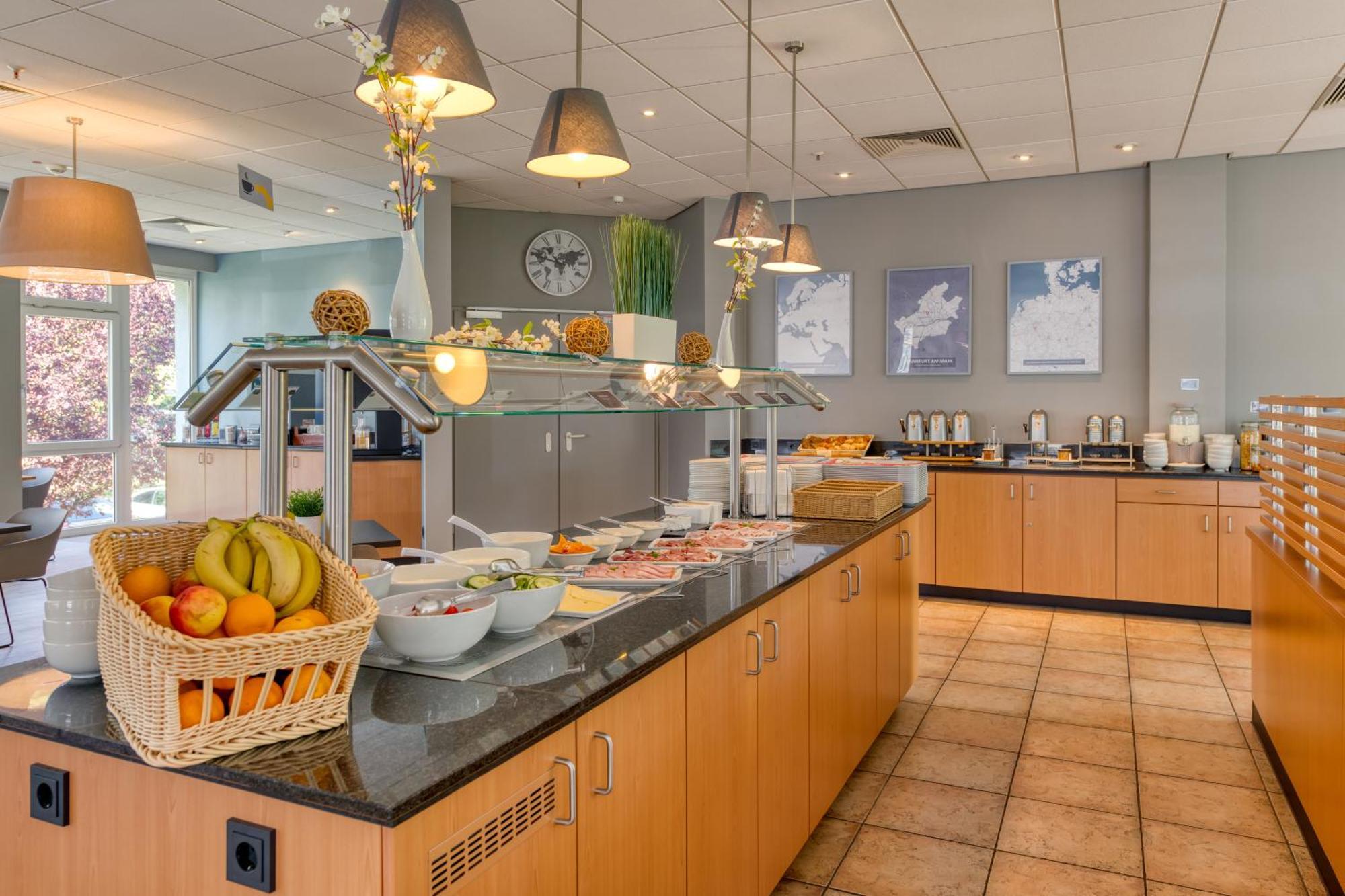 Ibis Hotel Frankfurt Messe West Francfort-sur-le-Main Extérieur photo
