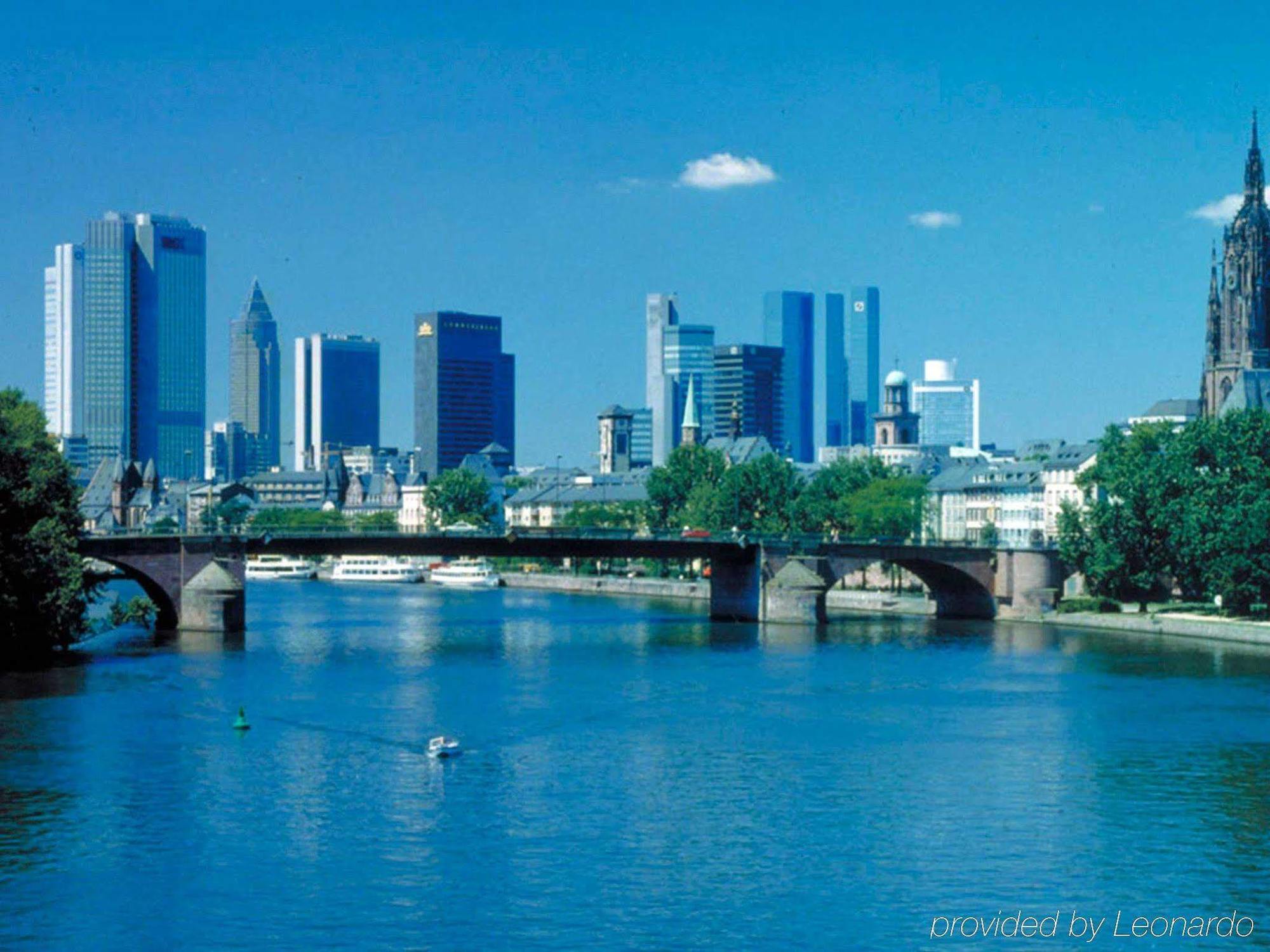 Ibis Hotel Frankfurt Messe West Francfort-sur-le-Main Extérieur photo