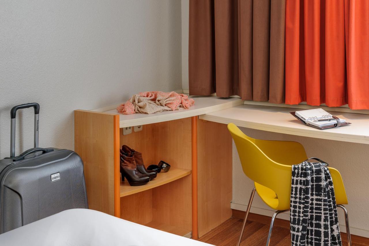 Ibis Hotel Frankfurt Messe West Francfort-sur-le-Main Extérieur photo
